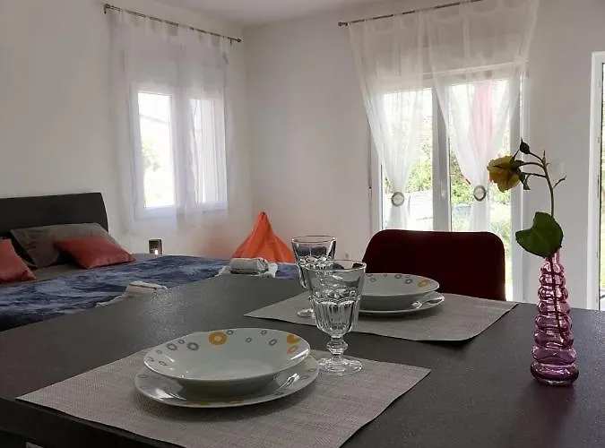 Leona Apartment Vidikovac, Pula